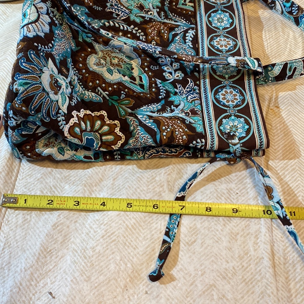 Vera Bradley Tote in blue/brown paisley - Picture 5 of 8
